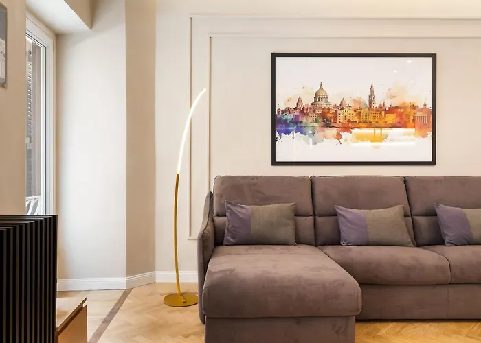 Spanish Steps Modern Gem * Rom